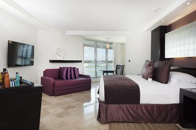 ملدی ماکر کانکون