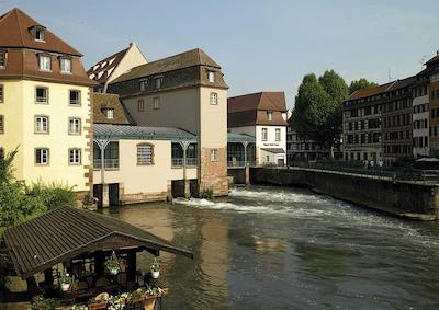 هتل رجنت پتیت فرانس اند اسپا