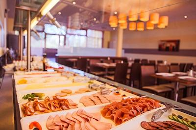 استار این هتل کارلسروه سیمنسالی