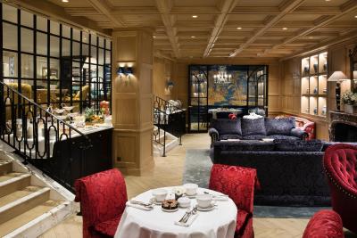 رلیز چریستین