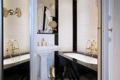 رلیز چریستین