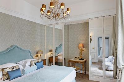 رلیز چریستین