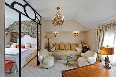 رلیز چریستین