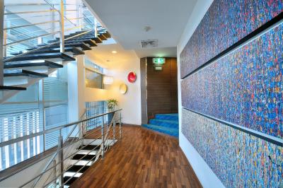 اس سوخومویت سوئیتز