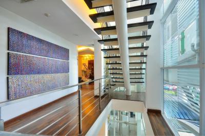 اس سوخومویت سوئیتز