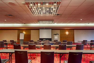 پیناکل هتل وانکوور هاربورفرنت