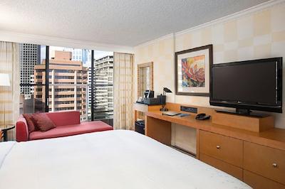 پیناکل هتل وانکوور هاربورفرنت