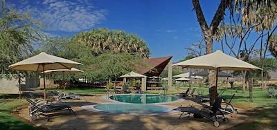 اشنیل سامبورو کمپ