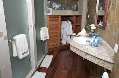 اشنیل سامبورو کمپ