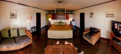 هم والی استیشن