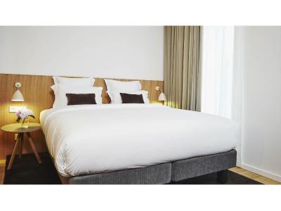 9 هتل رپوبلیک