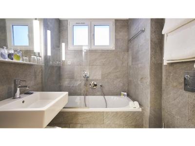 9 هتل رپوبلیک