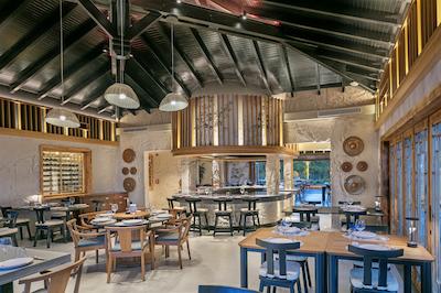 تایتانیک دلوکس گلف بلک