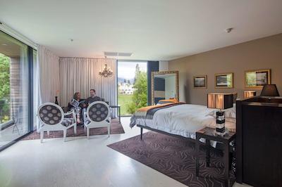 کویینستون پارک بوتیک