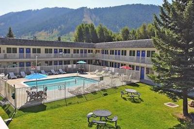 متل 6 جاکسُن