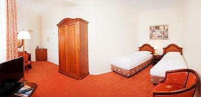 هنری هتل برلین کورفورستندام