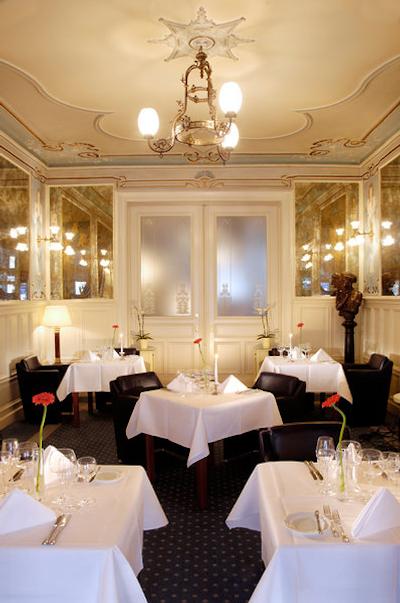 هنری هتل برلین کورفورستندام