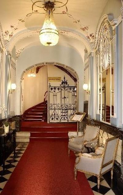 هنری هتل برلین کورفورستندام