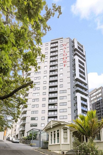 است مارتینز والدرف اپارتمنت