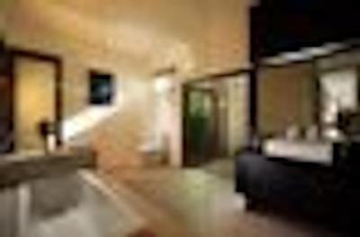 سیستون پول ویلا