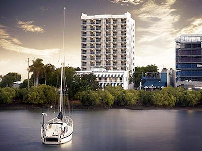 اُاکز مترپل هتل