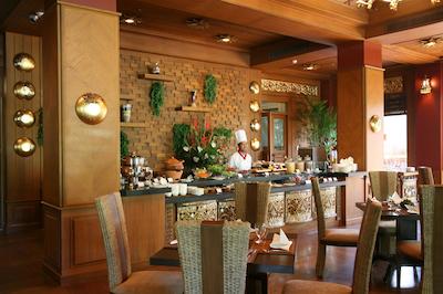 خوم فا ریزرت اند اسپا