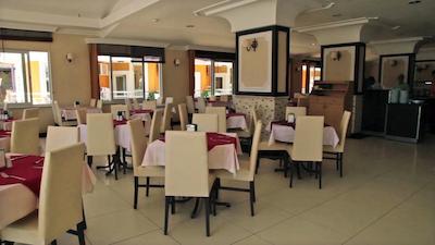 سنزا اینوا بیچ هتل