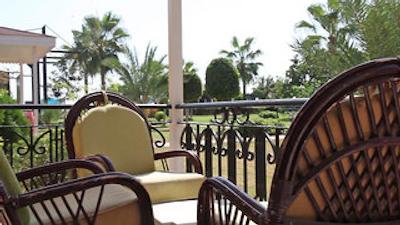 سنزا اینوا بیچ هتل