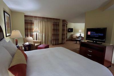 هیلتون گاردن این ترنتو آیرپرت