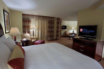 هیلتون گاردن این ترنتو آیرپرت