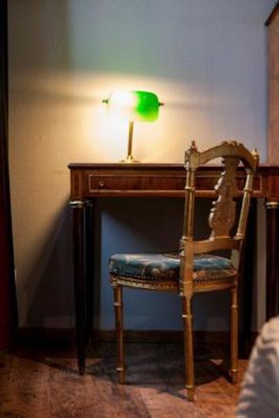 ارناود برنارد هتل