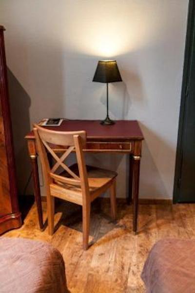 ارناود برنارد هتل