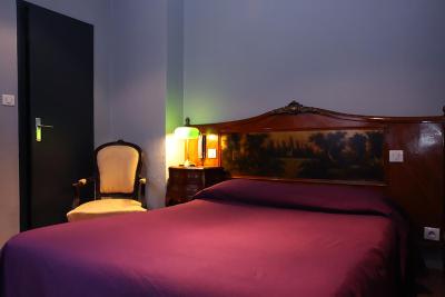 ارناود برنارد هتل