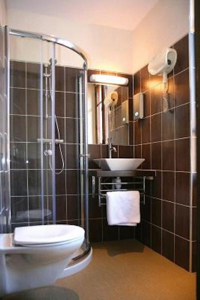 ارناود برنارد هتل