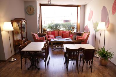 ارناود برنارد هتل