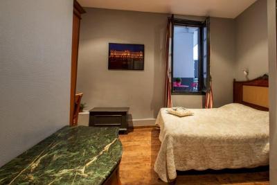 ارناود برنارد هتل