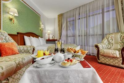 اسامبلیا نیکیتسکایا