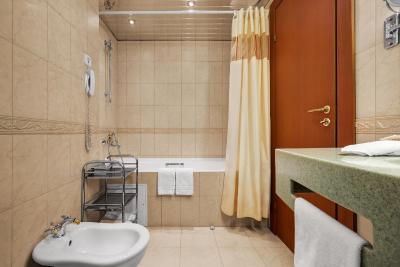 اسامبلیا نیکیتسکایا