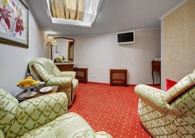 اسامبلیا نیکیتسکایا