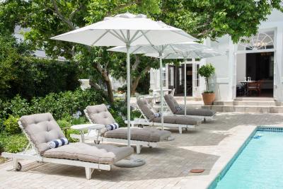 ریور مانر بوتیک هتل