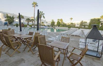 ریال دکامرن تافوکت بیچ