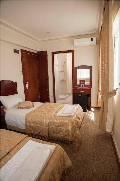 گرند لیزا هتل