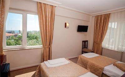 گرند لیزا هتل