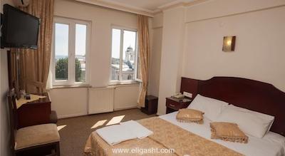 گرند لیزا هتل