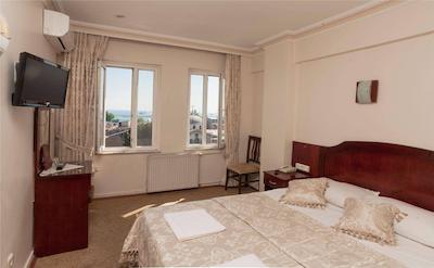 گرند لیزا هتل