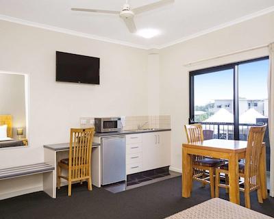 کوالیتی هتل داروین آیرپرت