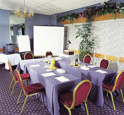 هتل ایندیگو ادینبورگه-پرینسز استریت