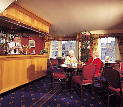 هتل ایندیگو ادینبورگه-پرینسز استریت