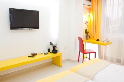 هتل چریستینا