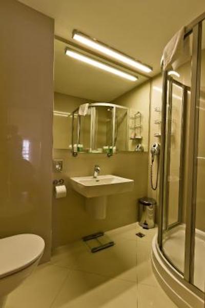 هتل چریستینا